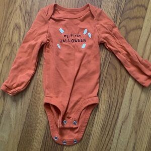 EUC Carters size NB my first Halloween baby onsie